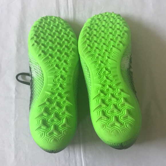 Adidas youth sneakers - Picture 4 of 11